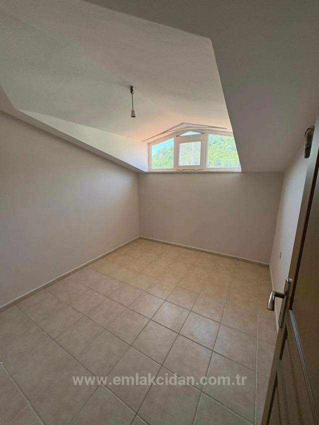 4+1 Maisonette-Wohnung Zur Miete Im Stadtteil Çamdibi (Frei)