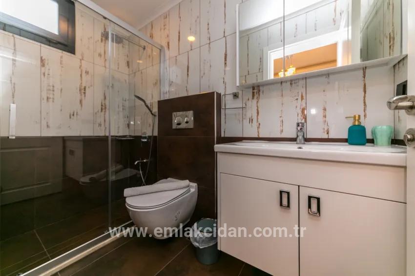 4+1-Zimmer Einfamilienhaus Zu verkaufen in Faralya Bz. Fethiye - 500 m²