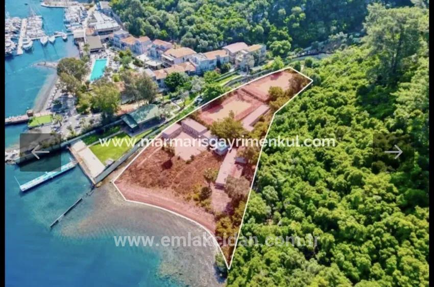 Feld Zu verkaufen in Adaköy Bz. Marmaris - Gehäuse-Zonierung - 4.500 m²