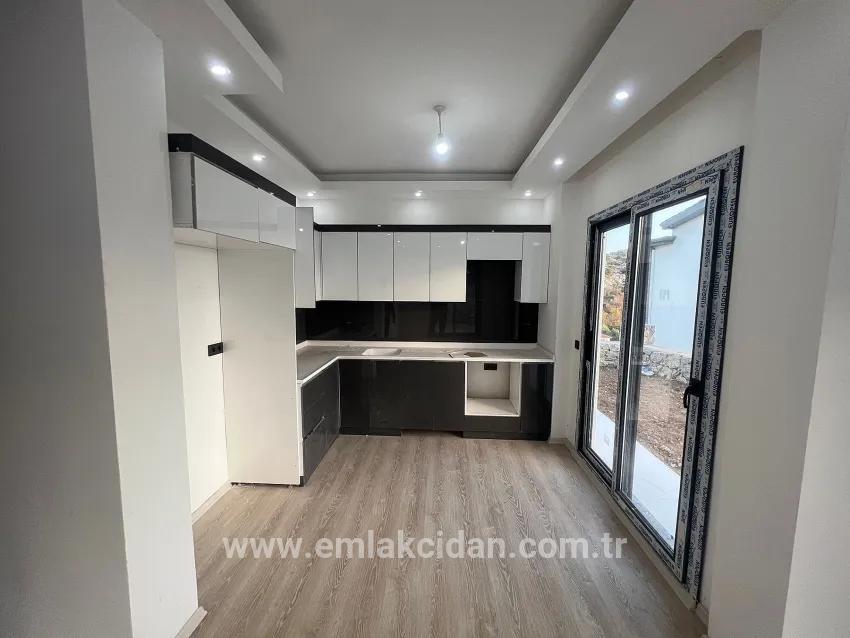 Marmaris Bozburun Stadtteil In dem atemberaubenden Meeresblick 4+1 Null 170 m2 satılık Villa