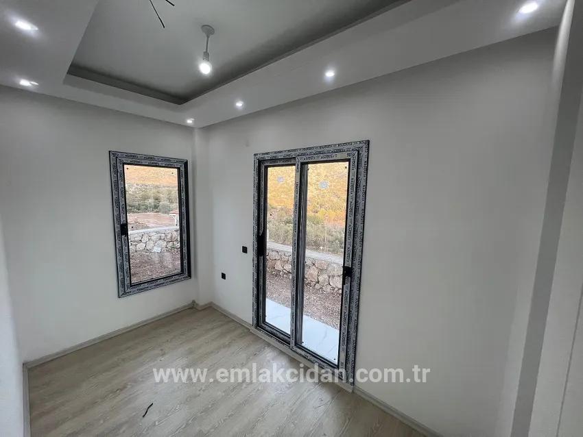 Marmaris Bozburun Stadtteil In dem atemberaubenden Meeresblick 4+1 Null 170 m2 satılık Villa