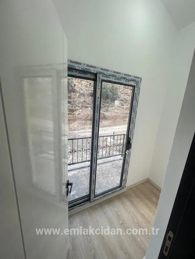 Marmaris Bozburun Stadtteil In dem atemberaubenden Meeresblick 4+1 Null 170 m2 satılık Villa