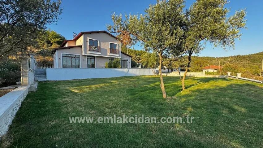 3+1-Zimmer Villa Zu verkaufen in Kızılyaka Bz. Ula - 465 m²