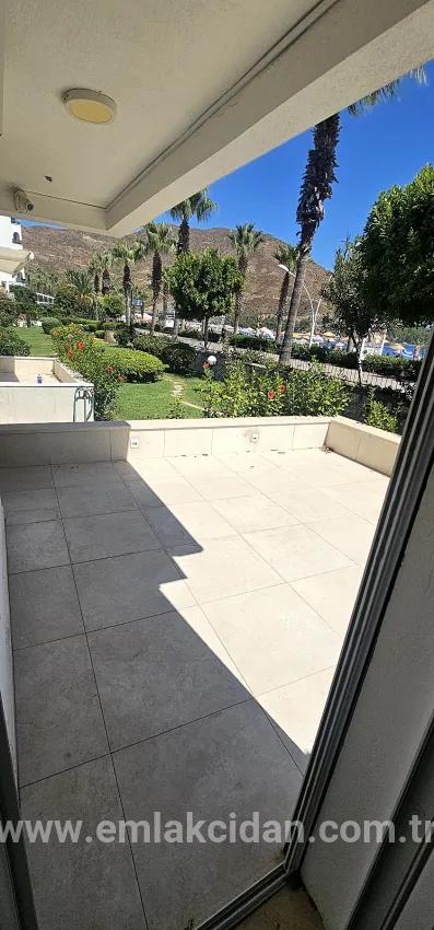 3+1-Zimmer Einfamilienhaus Zu verkaufen in İçmeler Bz. Marmaris - 200 m²