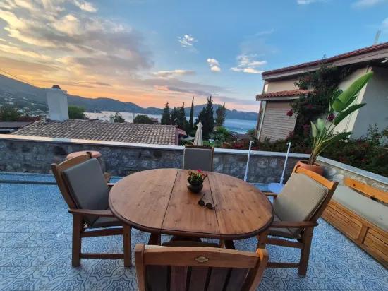 In Selimiye, 2+1 Seeblick-Maisonette-Wohnung, Freistehendes Haus Aus Stein Zum Verkauf