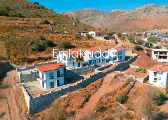 Marmaris Bozburun Stadtteil In dem atemberaubenden Meeresblick 4+1 Null 170 m2 satılık Villa