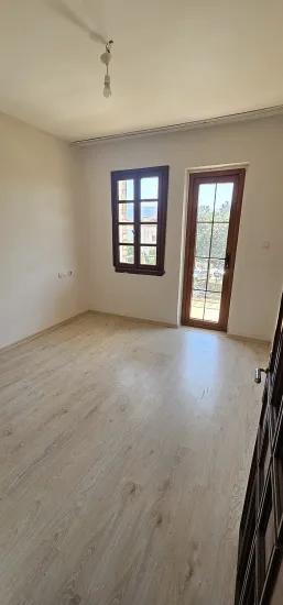 Armutalan Nachbarschaft 3+1 Zu verkaufen Freistehend Duplex Villa