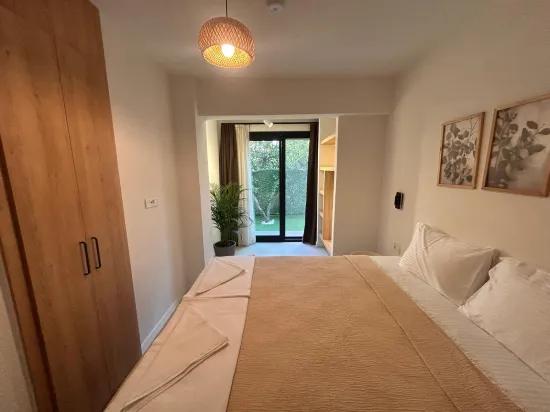 Marmaris Çıldır, 30 m zum Meer, neu, luxuriös, mit Garten, möbliert, zu vermieten, 2+1