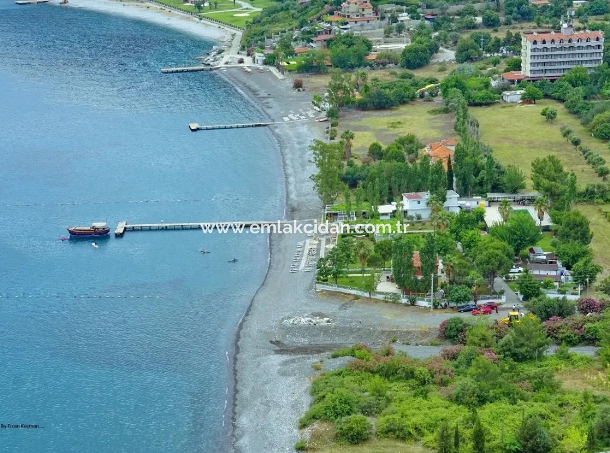 Marmaris,Die Für Den Verkauf Gebaut Auf Einem Grundstück Von 5000 M2 E 18 Km Entfernt Von Der Villa Und Dem Bestehenden Pier Restaurant