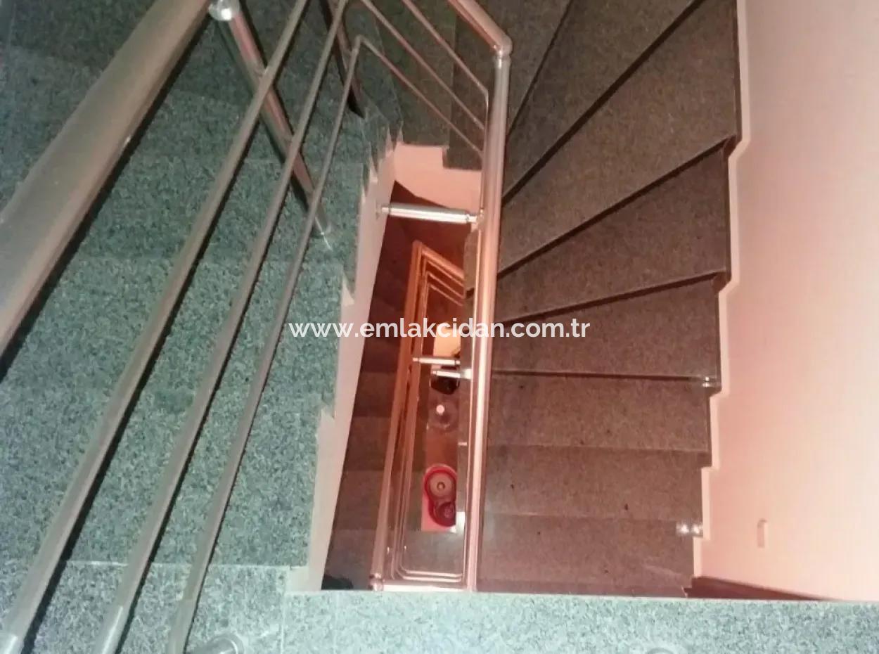 Gebaut Auf Einem Grundstück Von 7000M2 In Marmaris, 8 Zimmer, Haus Ranch Pool