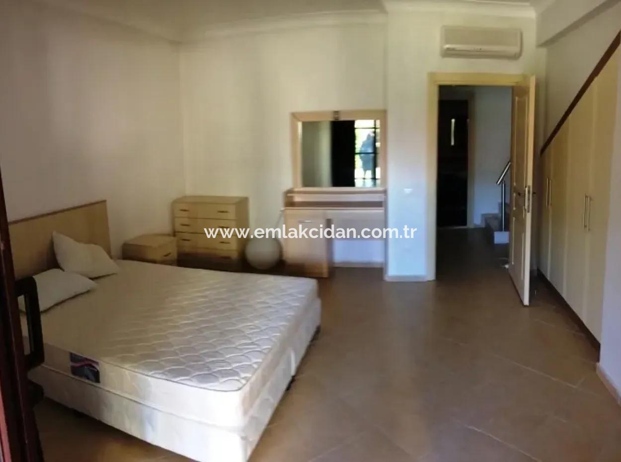 Super-Luxus-Duplex-Wohnung Mit Pool In Icmeler, Innerhalb Der Website