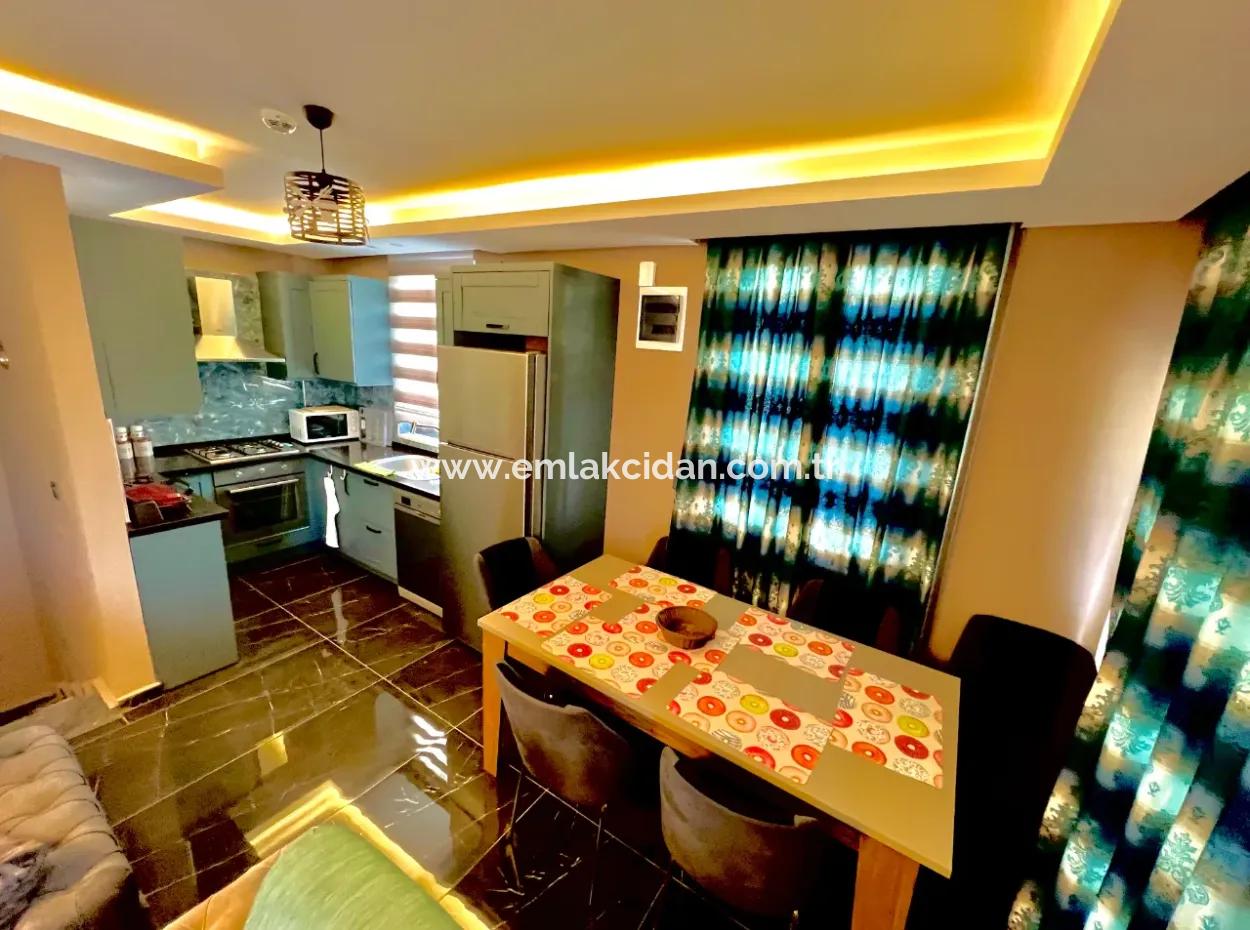 Villa Zu Verkaufen In Marmaris Çetibeli Mit 3 Swimmingpools Und Kinderbecken Und Hausmeisterhaus Auf 780M2 Grundstück