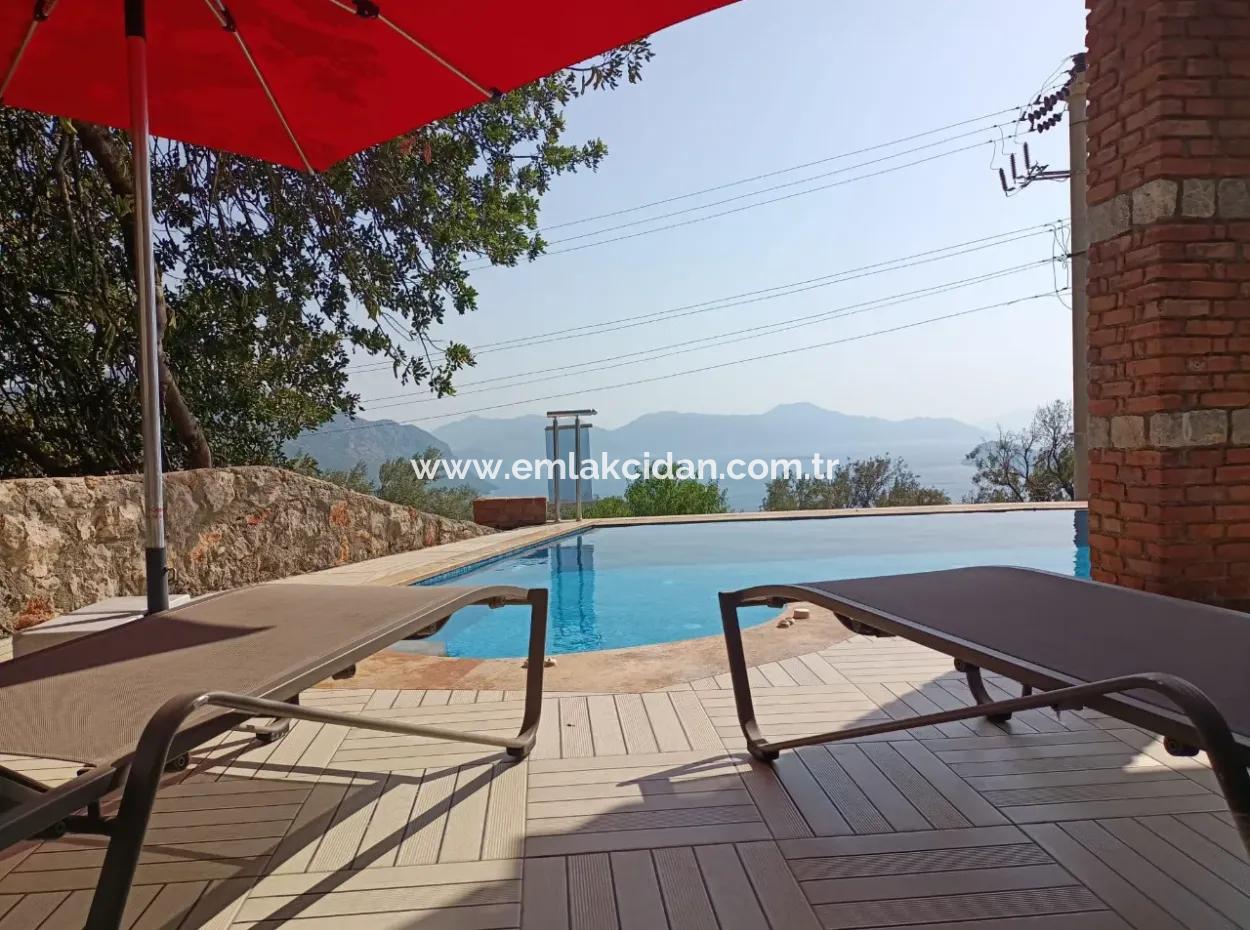Villa Zum Verkauf In Marmaris Söğüt Village, Mit Herrlichem Meerblick, Swimmingpool, Parkplatz, 3 Zimmer, 1 Wohnzimmer, Garten, 200M2 Nutzfläche