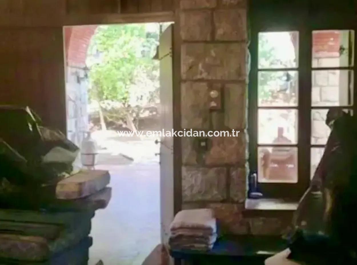 81000M2 Insel Zum Verkauf In Marmaris Region 31000M2 Eigentumsurkunde Offizieller Strom Wasser Verfügbar Herrenhaus Mit Legalem Haus Darin