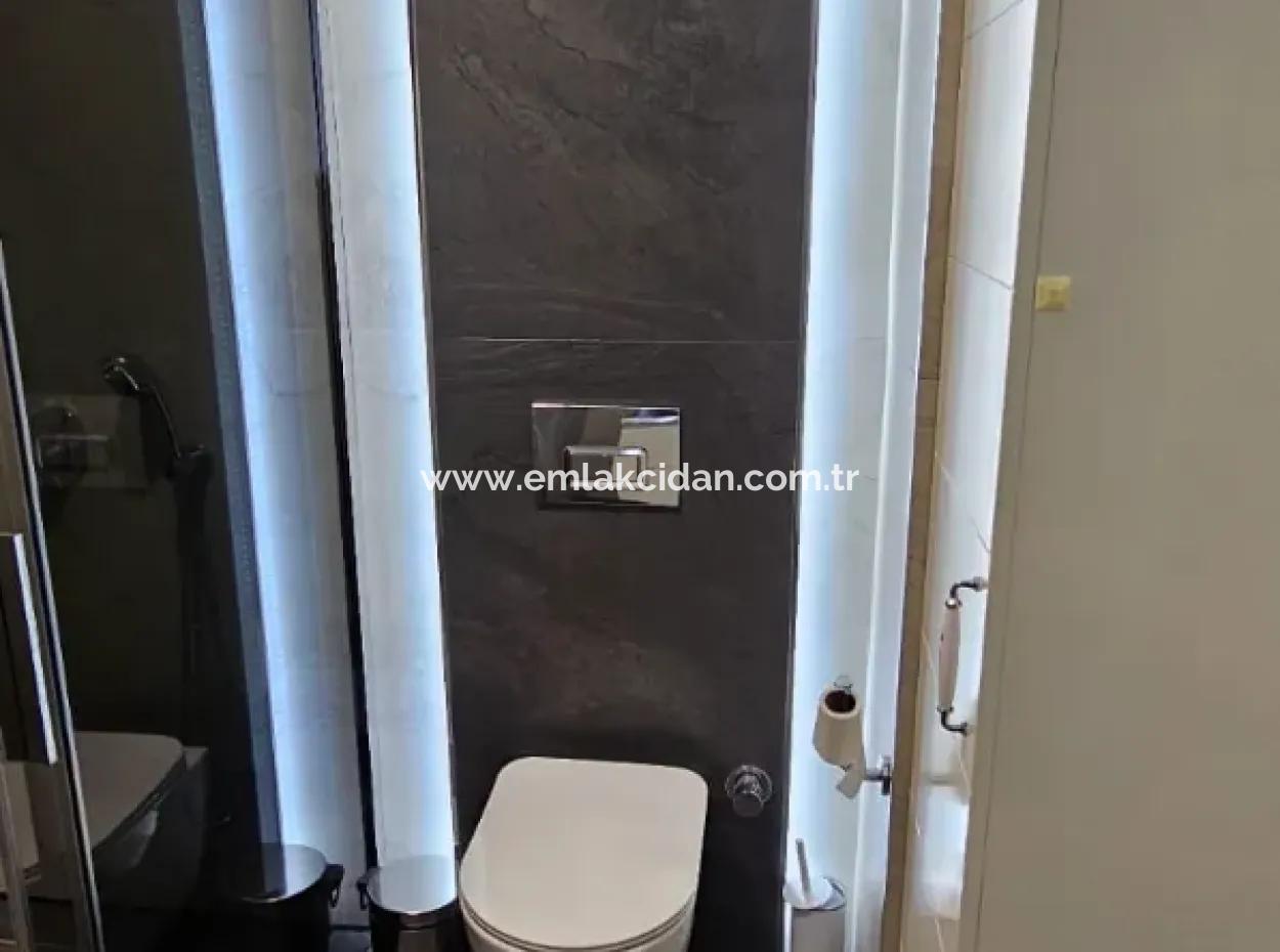 Camiavlu Neighborhood 3 1 Rückwärtsduplex Zum Verkauf Auf Einem Sicheren Gelände Mit Pool