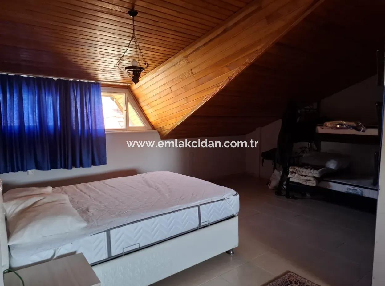 Armutalan Neighborhood 3÷1 Freistehendes Dreifachhaus Zum Verkauf