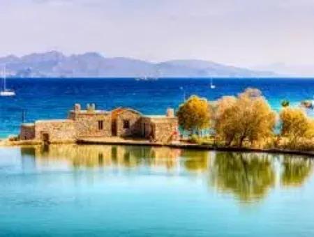 Grundstück Zum Verkauf Geeignet Für Den Bau Eines Hotels Am Meer Mit 10000M2 Tourismus Zonierung An Der Küste In The District Of Datca