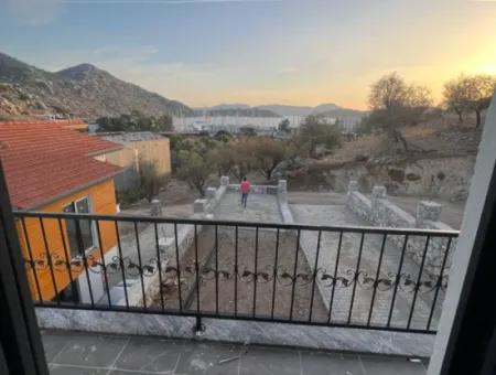 Villa Zum Verkauf In Marmaris Bozburun Nachbarschaft Mit Meerblick, Freistehendem Garten, Parkplatz