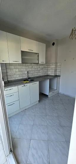2+1 Wohnung In Der Nachbarschaft Çıldır Mietwohnung