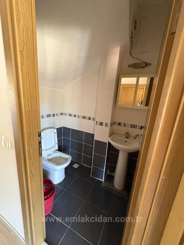 4+1 Duplex Apartment For Rent In Çamdibi Neighborhood (Vacant)