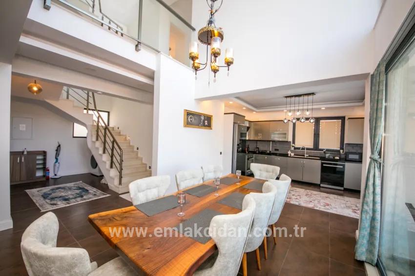 In Faralya, a magnificent villa with a sea view