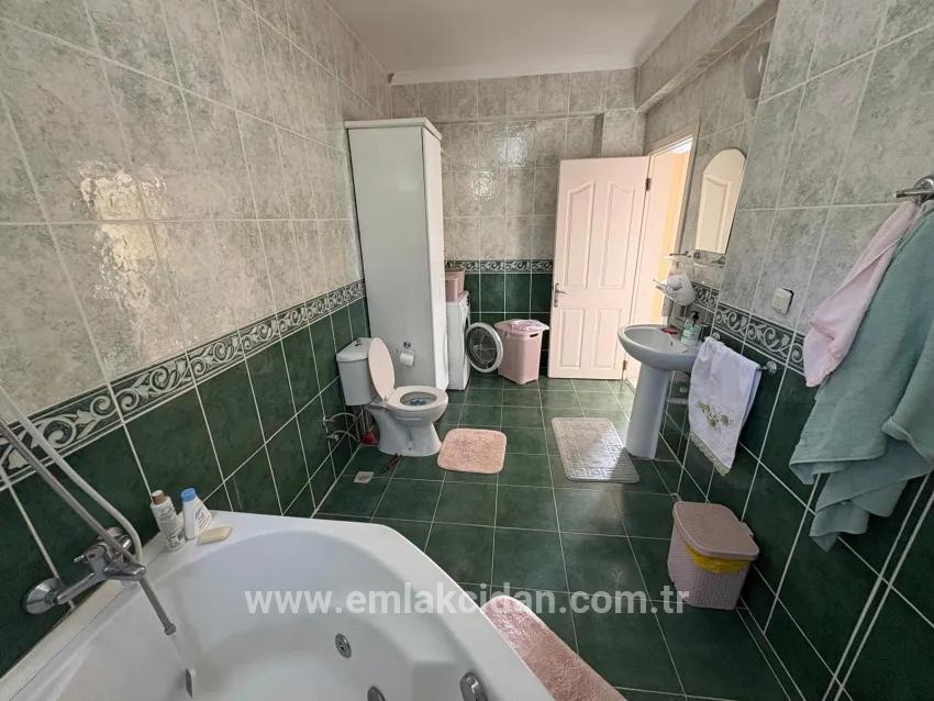 3+1 Bedroom Apartment For sale in Sarıana Nbh. Marmaris - 170 m²