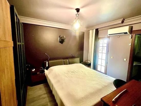 For Sale 4+2 Villa – 970 m² Land Share – Armutalan