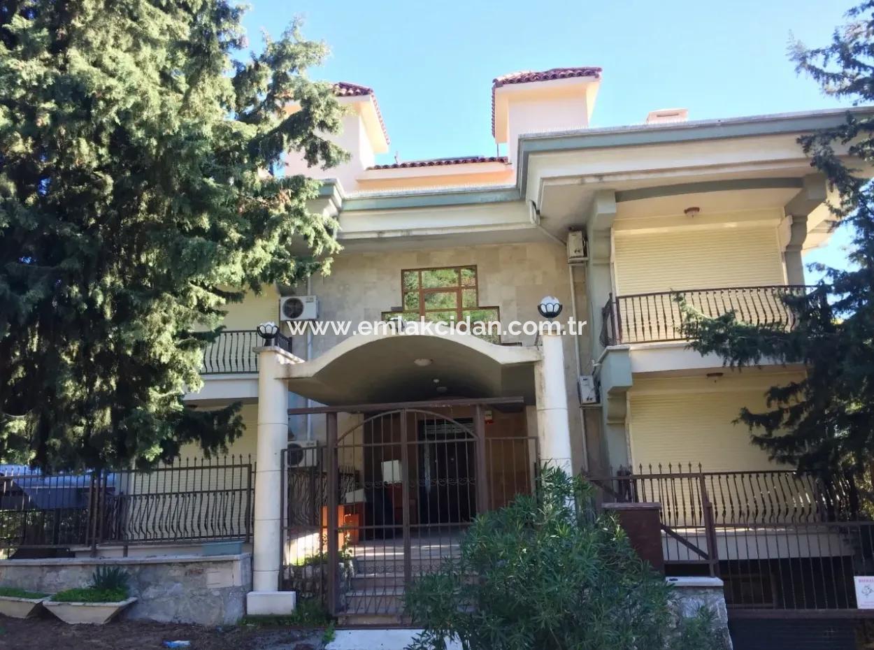 10 Bedroom 2 With Pool In The Centre Of Marmaris.2500M2 Plot Is For Sale In Our Estate.