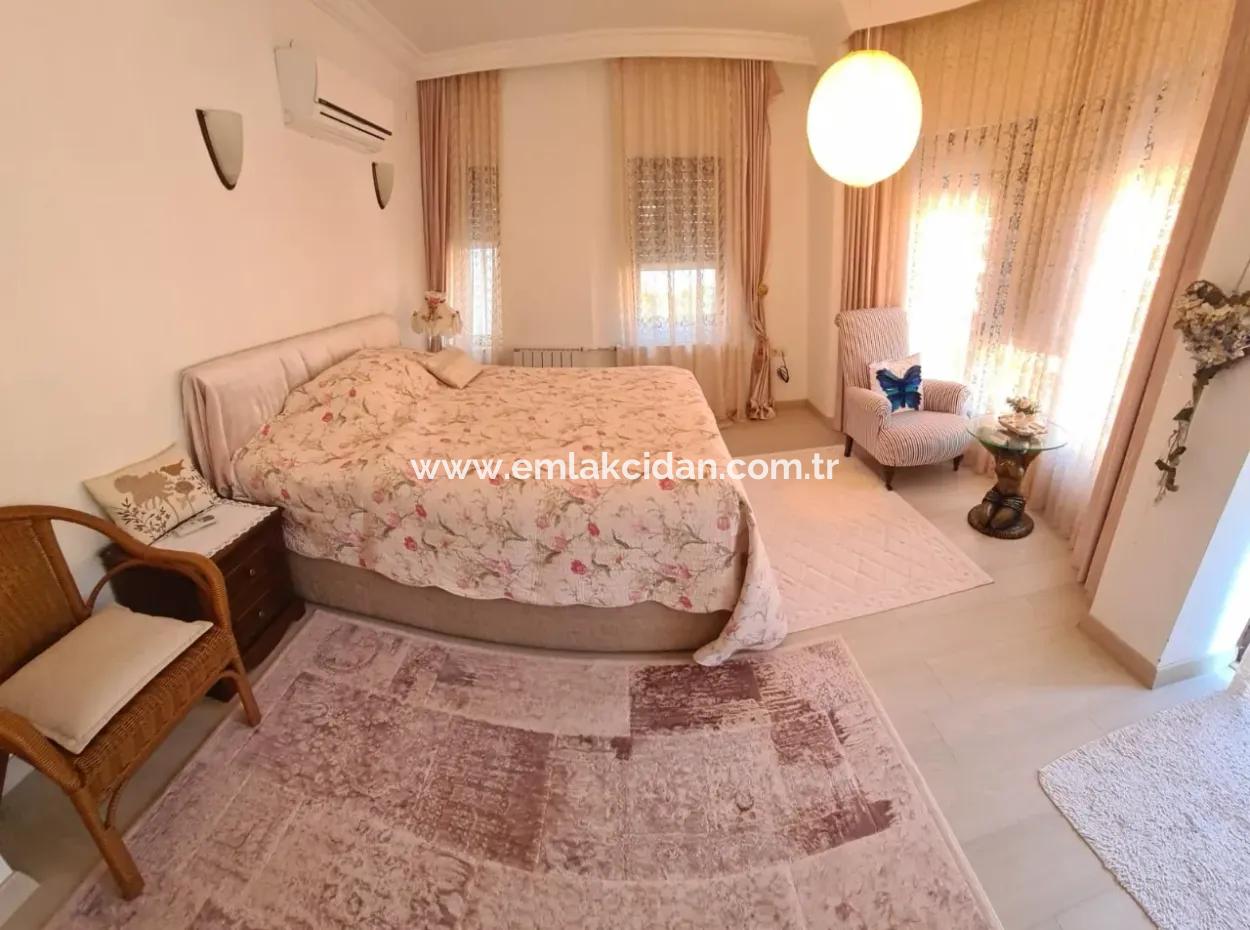Villa For Sale In Armutalan, Marmaris With A Fully Detached Garden And Pool