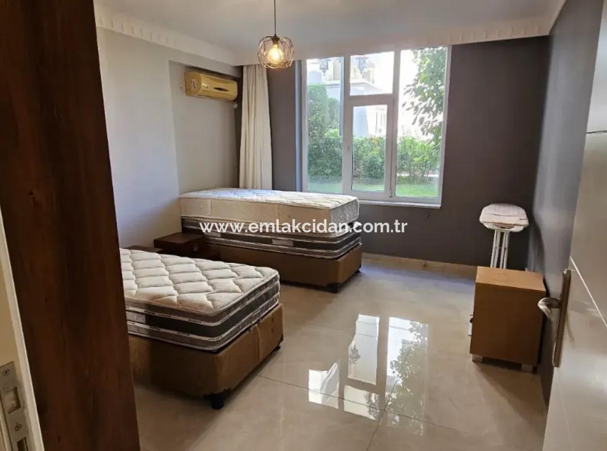 Camiavlu Neighborhood 3 1 Reverse Duplex For Sale In A Secure Site With Pool