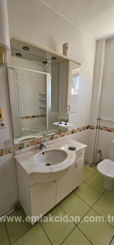 В İçmeler'de краткосрочная аренда 2+1 квартиры, кухня, отличная квартира