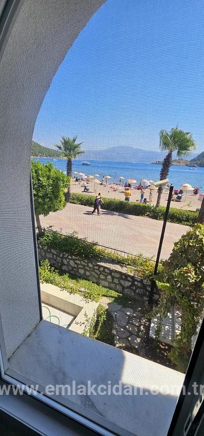 Для продажи Семейный дом 3+1 в İçmeler Marmaris - 200 m²