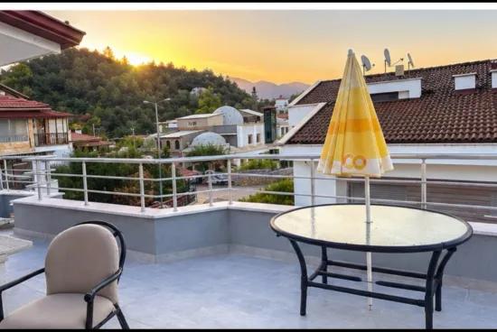 в Marmaris Camiavlu отдельный с бассейном & с просторным садом 4+1 продаётся люкс триплекс вилла