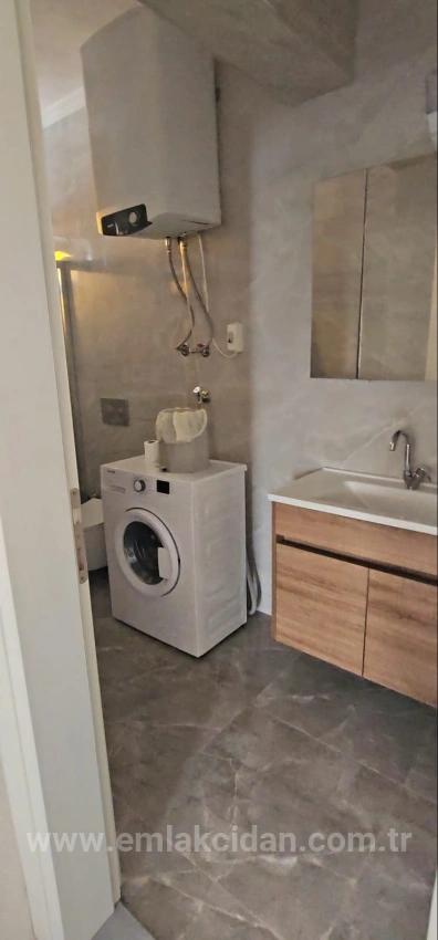 Emlakçıdan Gayrimenkul'den Armutalan Mahallesi 1+1 Eşyalı Kiralık Havuzlu Daire