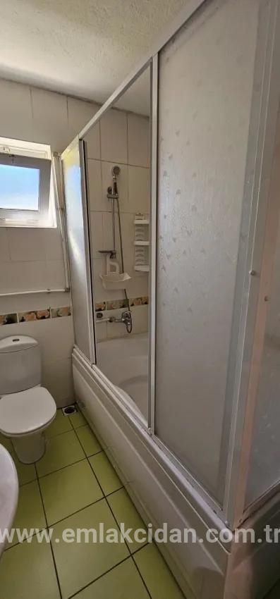 İçmeler'de kiralık 2+1 daire, mutfak, mükemmel bir daire