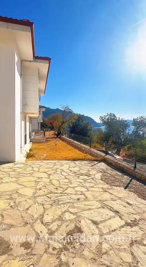 Marmaris Söğüt köyünde muhteşem Symi manzaralı Özel malikane