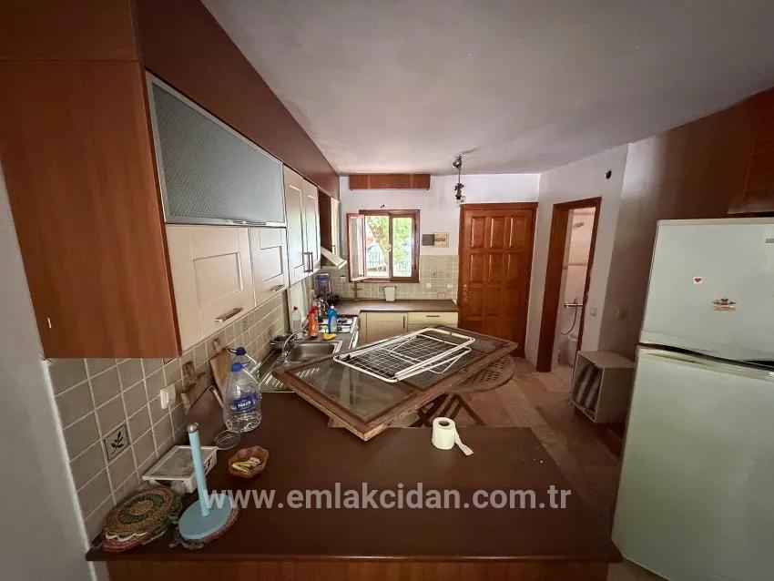 Bencik köyünde yeşil deniz sitesinde satılık villa