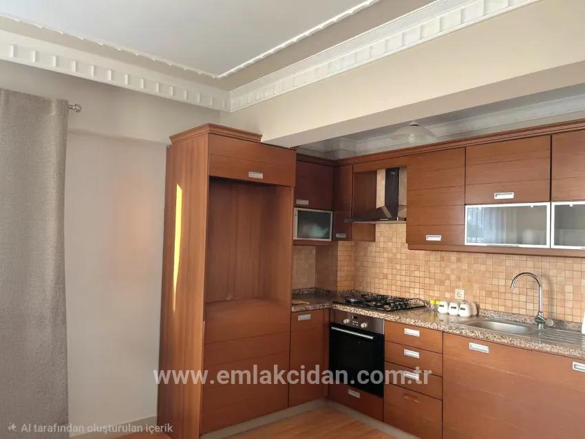 Marmaris'in en prestijli sitesinde satılık 3+1 Üst dubleks daire