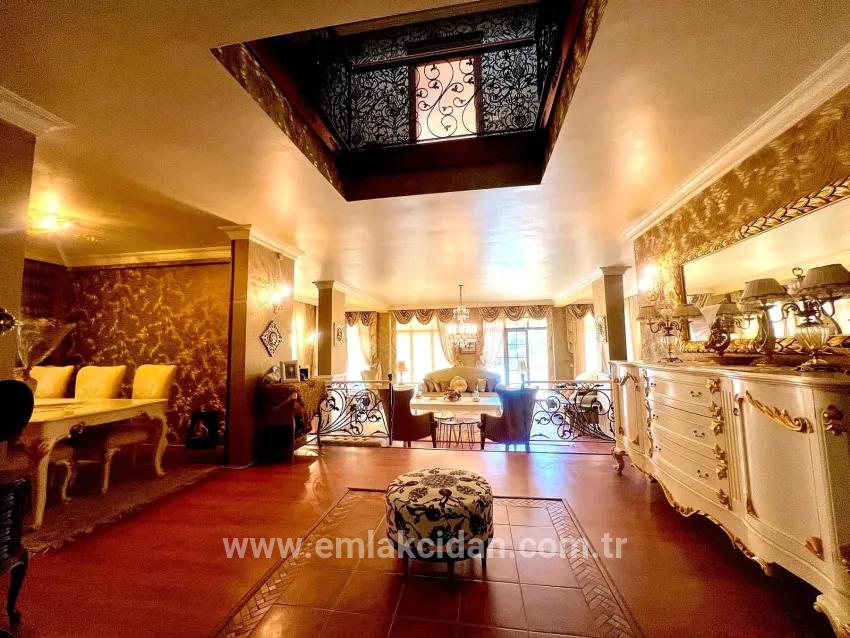 Marmaris Armutalan Mah. Satılık 4+2 Müstakil ev - 970 m²