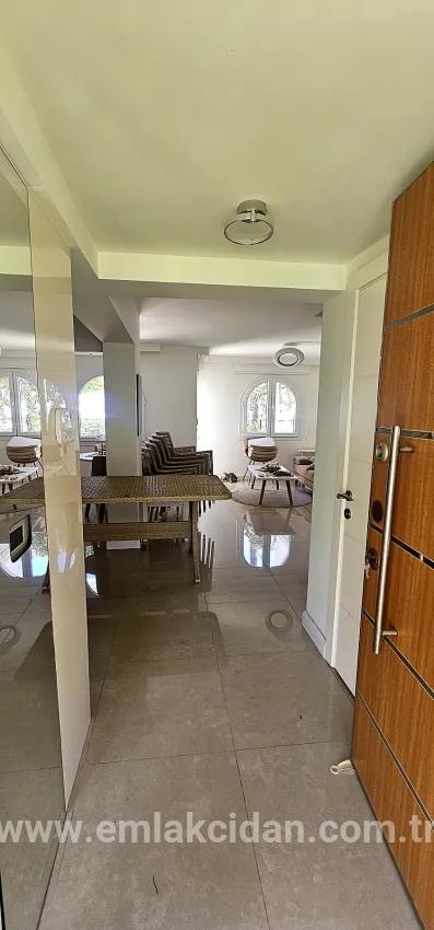 Marmaris İçmeler Mah. Satılık 3+1 Müstakil ev - 200 m²