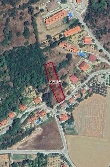 Akyaka,ya 8 Km Uzaklıkta 15 Odalı Villa Projesi Çizilmiş 1186 M2 Satılık Arsa