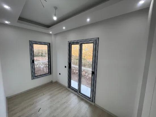 Marmaris Bozburun mahallesinde muhteşem deniz manzaralı 4+1 sıfır 170 m2 satılık villa