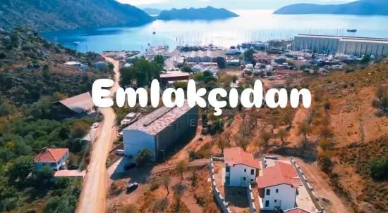 Marmaris Bozburun mahallesinde muhteşem deniz manzaralı 4+1 sıfır 170 m2 satılık villa