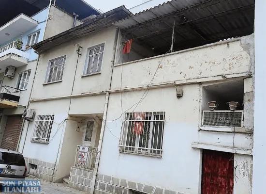 Aydın Üniversitesi civarı satılık 3 katlı bina