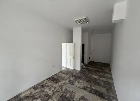 Marmaris marina bölgesinde satılık 2 adet dükkan, tek fiyat 60.000 Tl, kira getirisi mevcut