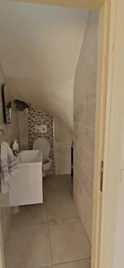 Beldibi’nde sıfır ayarında genç binada ferah ve geniş 3+1 kiralık daire