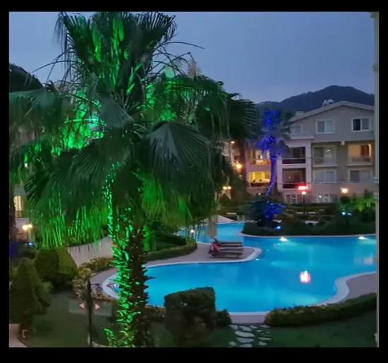 Marmaris'in en prestijli sitesinde satılık 3+1 Üst dubleks daire
