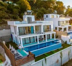 Fethiye Faralya Mah. Satılık 4+1 Müstakil ev - 500 m²