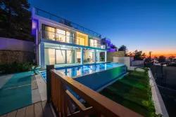 Fethiye Faralya Mah. Satılık 4+1 Müstakil ev - 500 m²