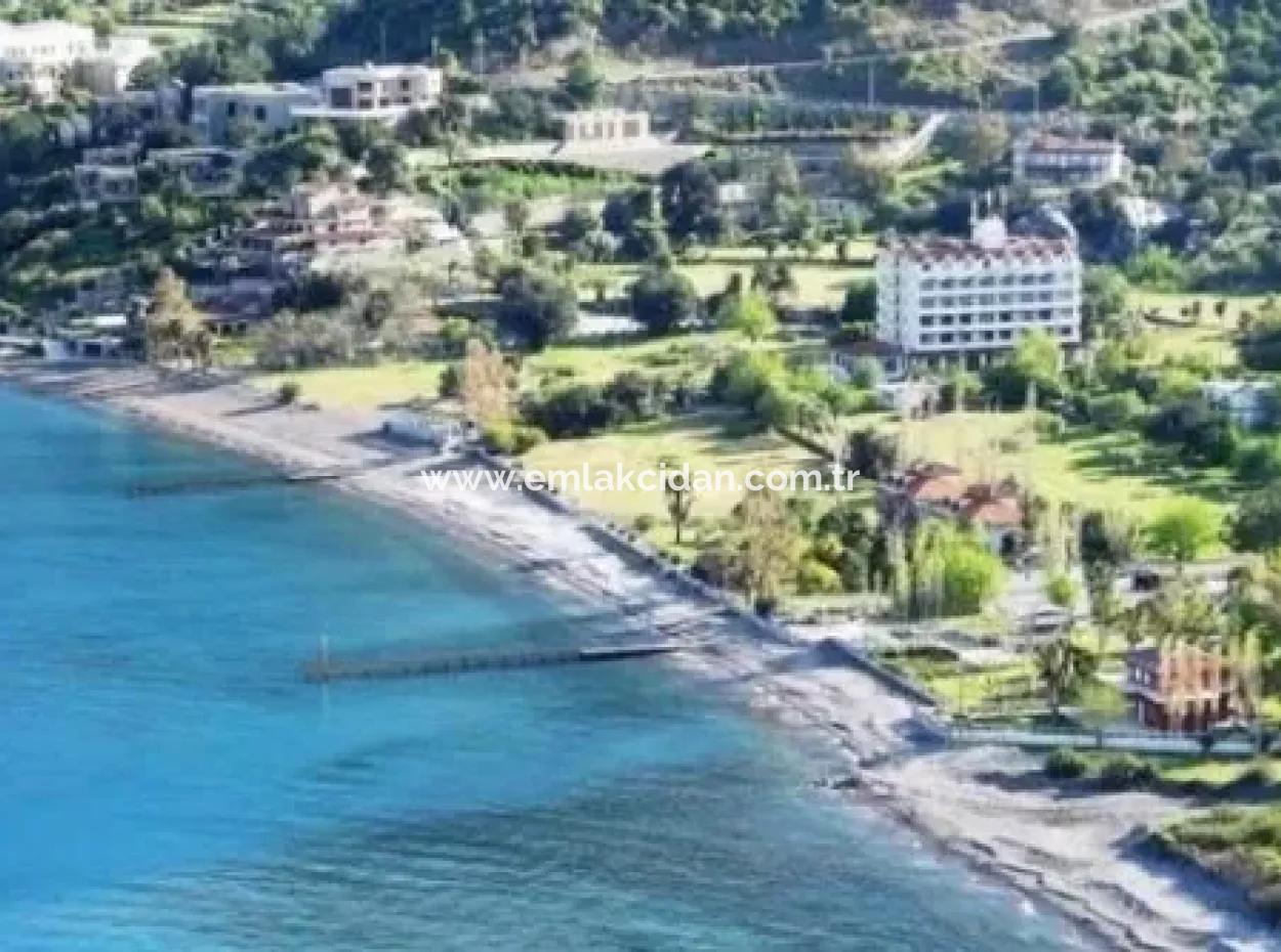 Marmaris,Den 18 Km Uzaklıkta 19000M2 Denize Sıfır Otel Arsamız Satılıktır.